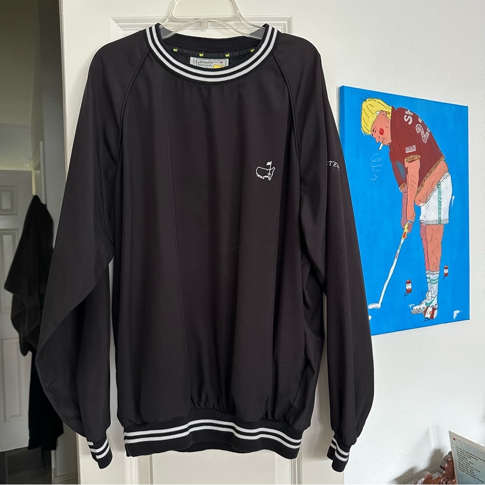 Masters Black Sweater
Like new condition